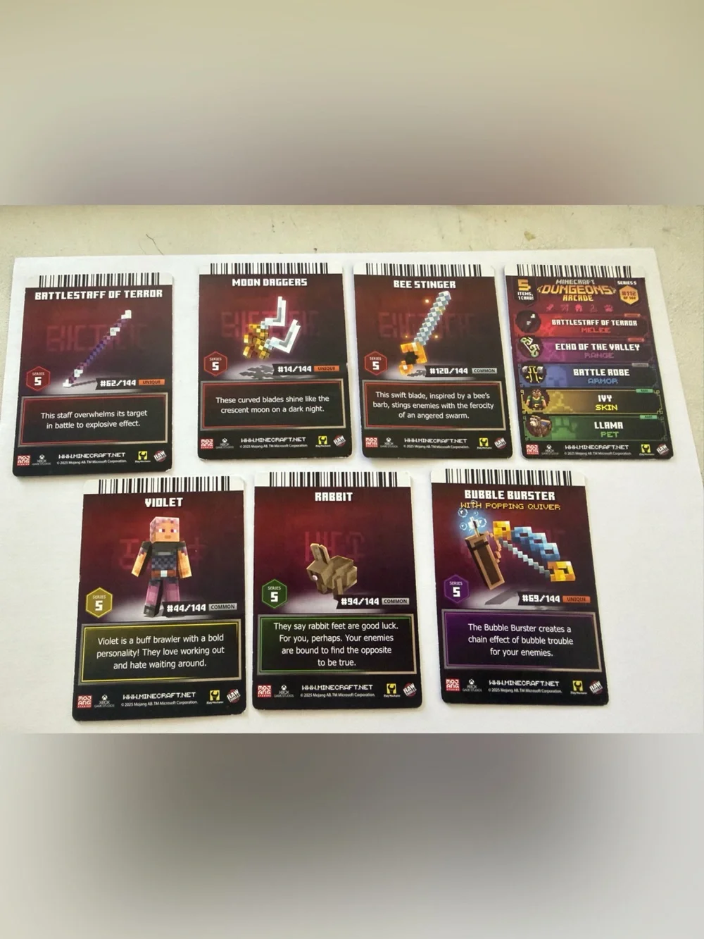 Minecraft  Dungeons  Collectible Cards - Assorted Colors